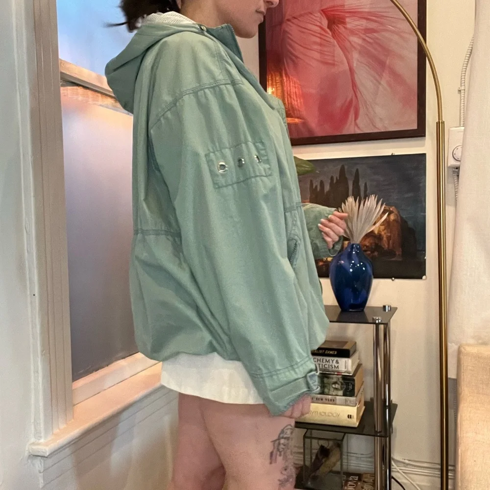 Vintage Gap pull over mint green wind breaker - Picture 9 of 10